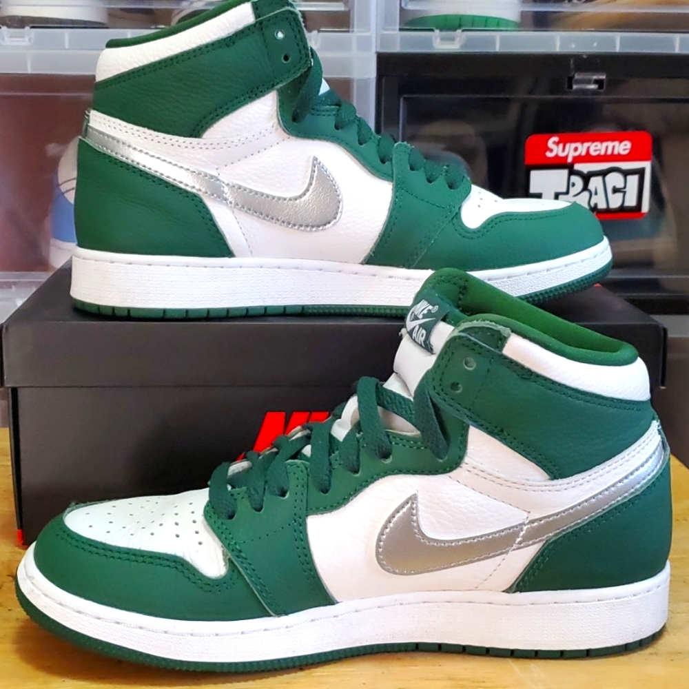 Nike Air Jordan 1 Highly